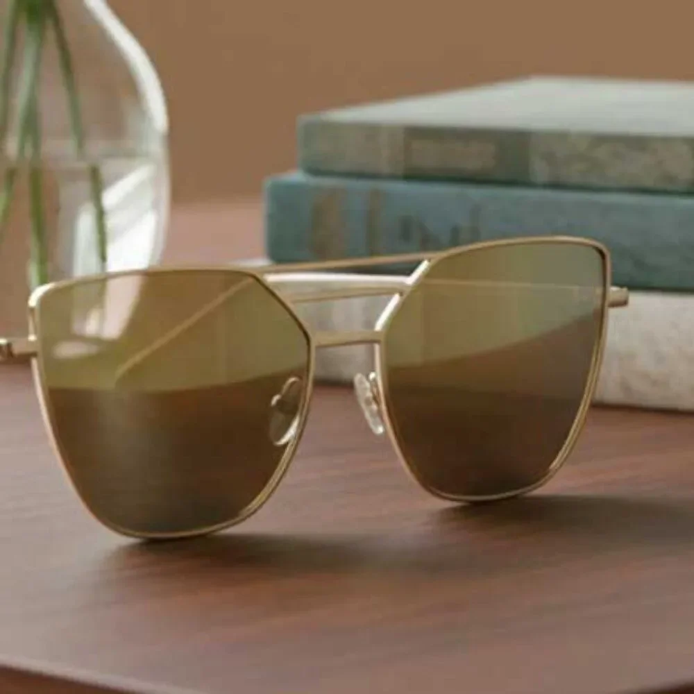 Ladies Gold Hip Sunglasses